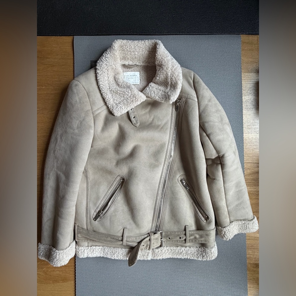 Zara Women’s Faux Suede Shearling Jacket sz S